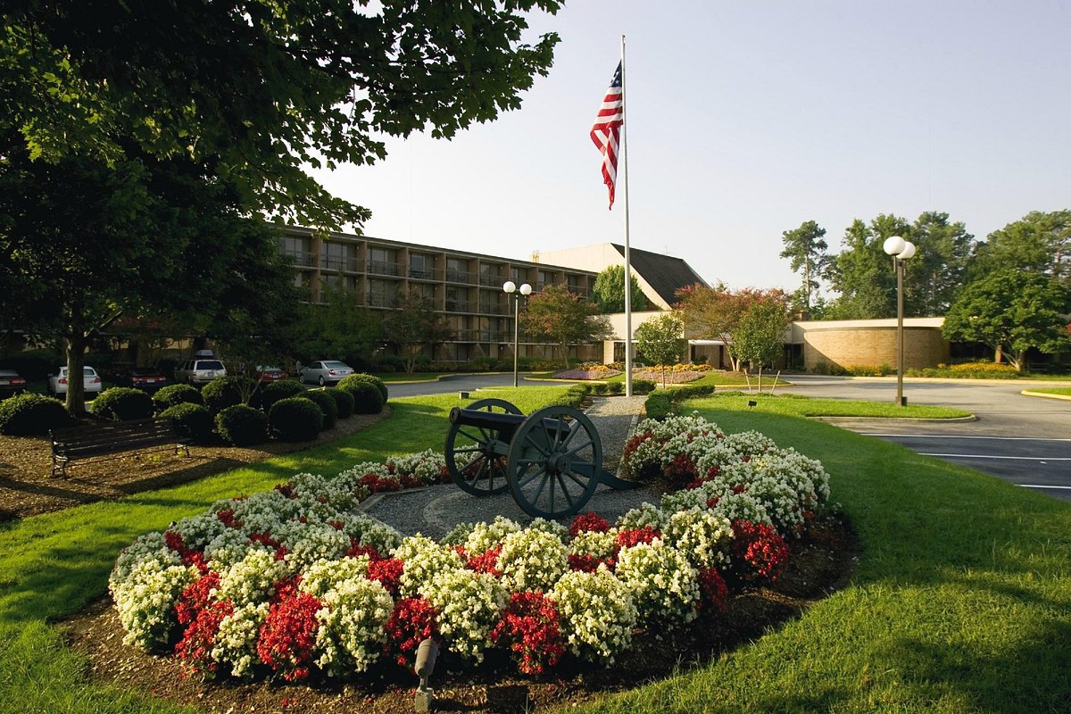 Fort Magruder Hotel Trademark Collection by Wyndham in Williamsburg, Virginia